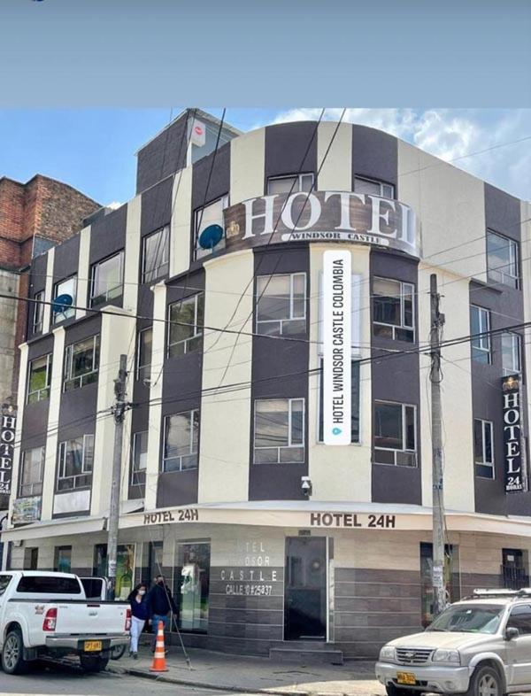 Hotel Windsor Castle Bogotá Exteriör bild