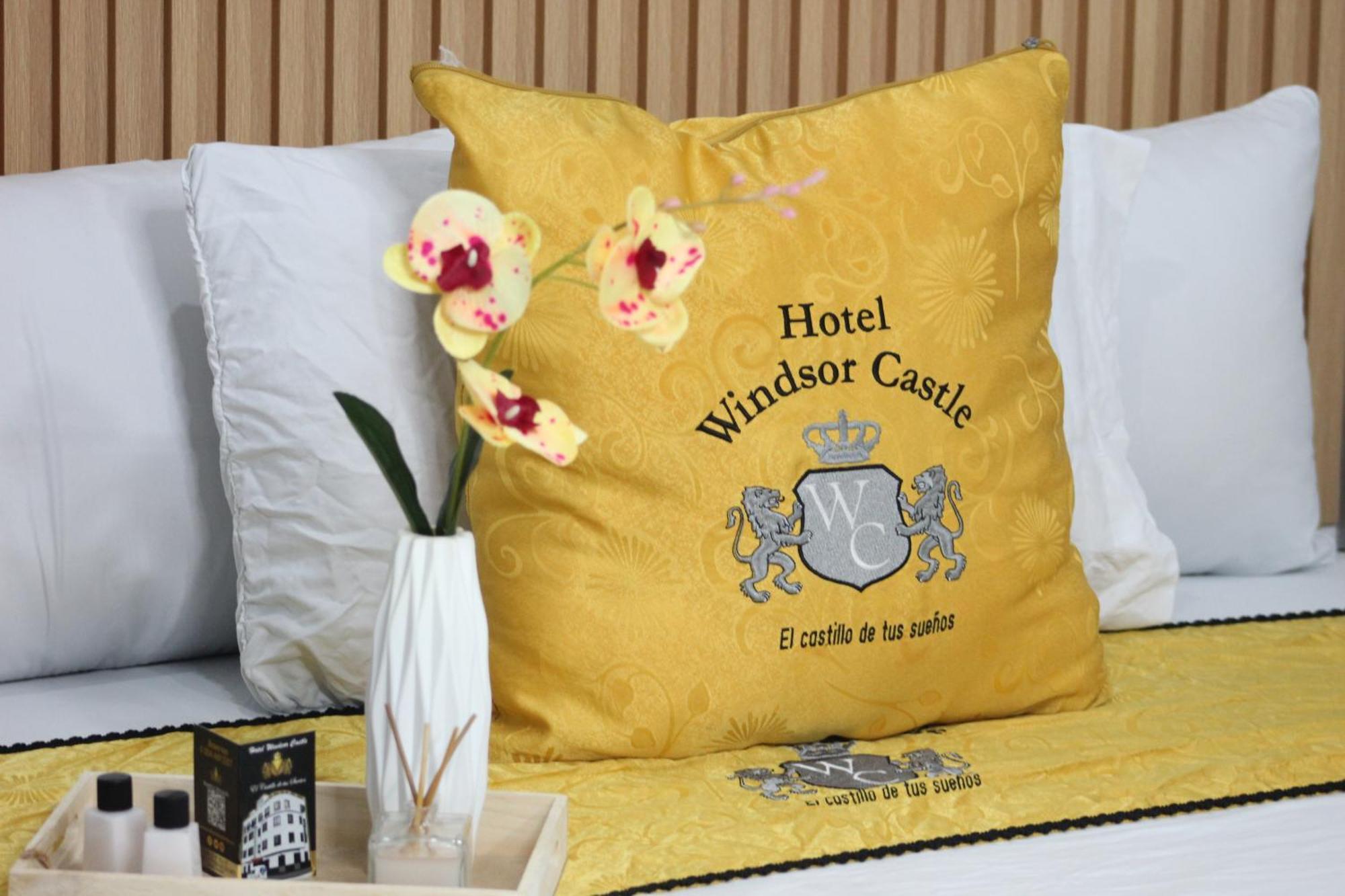 Hotel Windsor Castle Bogotá Exteriör bild